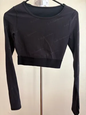 Lululemon Crop Top thumbnail 1
