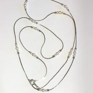 Vintage Silver Tone & Faux Pearl Beaded Dainty Necklace thumbnail 1
