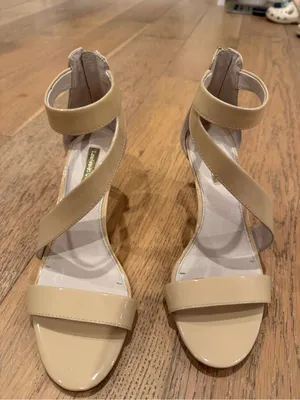 Nude Heels | Size 7.5 Louise et Cie thumbnail 1