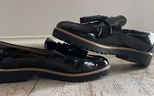 Women’s Carolynn Black Patent Lug Sole Loafers Tassels Size 10 thumbnail 6