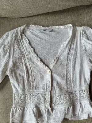 Topshop White Textured V-Neck Blouse with Crochet Trim thumbnail 2