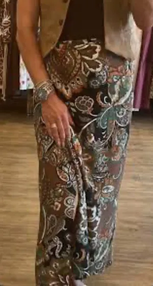 Cato brown paisley print maxi skirt size 14/16W thumbnail 1