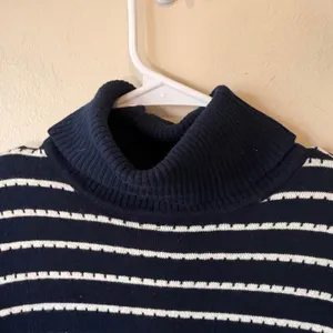 LL Bean Womens Cotton Cashmere Sweater Navy Blue White Fair Isle Turtleneck thumbnail 4