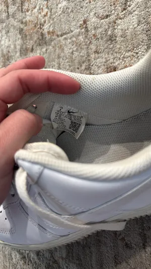 Nike Air Force 1 thumbnail 3