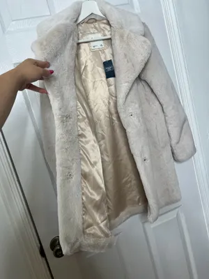 Abercrombie & Fitch Faux Fur Coat Womens XS Cream Plush Quiet Luxury Winter Chic thumbnail 5
