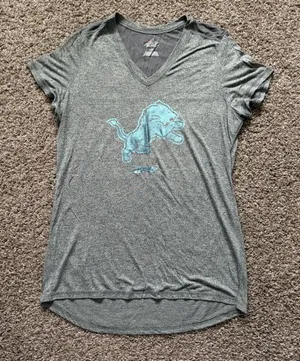 Majestic Detroit Lions Shimmery V-Neck Tee Size L thumbnail 1