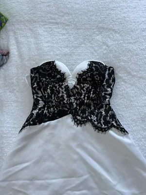 Heiress beverly hills white strapless stain lace dress thumbnail 2