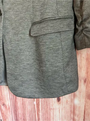 The Limited Gray Stretch Knit 3/4 Sleeve Single Button Blazer Size M thumbnail 6