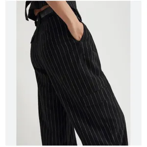 NEW Madewell Cargo Pants in Pinstripe Almost Black thumbnail 4