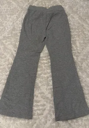 Aritzia Sunday Best Sweatpants Flare thumbnail 3