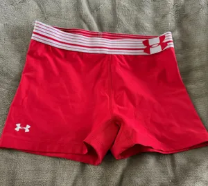 Red Under Armour Spandex thumbnail 1