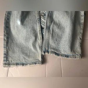 Abercrombie Curve Love: The Dad High Rise Jean 28 thumbnail 6