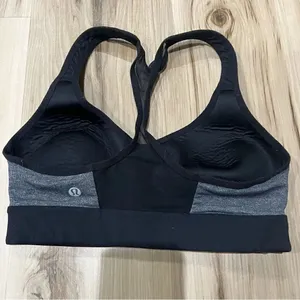 Lululemon Speed Up Grey and Black Bra Women’s 4 thumbnail 3