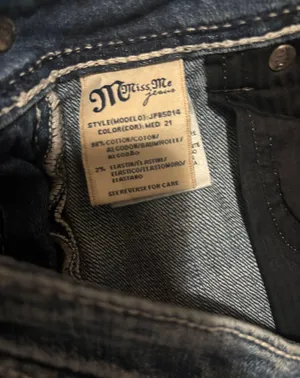 Miss Me Boyfriend Jeans thumbnail 3