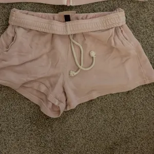 Target Pink matching set thumbnail 3
