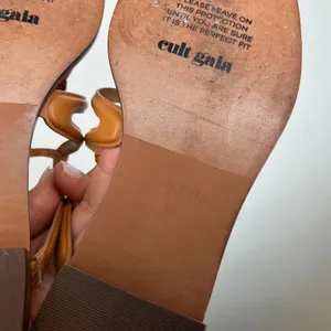 Cult Gaia Estee Sandal Toasted Caramel Leather Strappy Flat Thong Size 39 NEW thumbnail 4