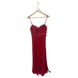 AQUA Pleated Chiffon Gown Size 4‎ thumbnail 4