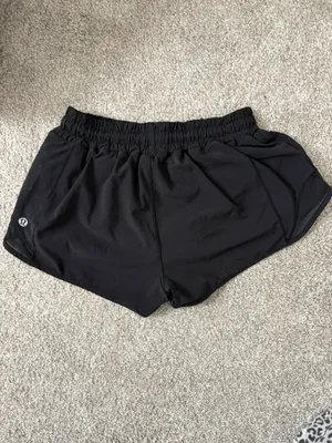 Lululemon Hot Shorts 2.5" Hot Low-Rise Lined thumbnail 2