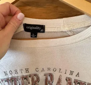 Originality Outer Banks Graphic Long Sleeve Size L thumbnail 3