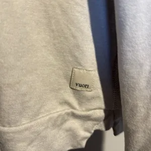Vuori Essential Hoodie thumbnail 2