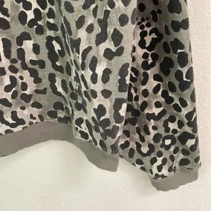 Free People We The Free Camo Leopard Sweatshirt Women's M Gray Oversized Terry thumbnail 4