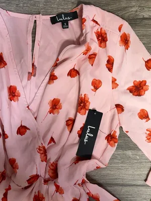 NWT Lulus Pink Red Floral Wrap Tie Waist Romper Size S thumbnail 8