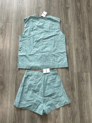 Showpo New Marlee Two Piece Set Linen Vest & Shorts Size Medium MSRP $109 thumbnail 8