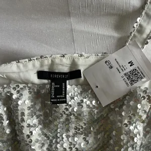 Forever 21 Silver sequined crop top thumbnail 3