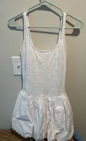Zara White Eyelet Bubble Hem Dress thumbnail 1