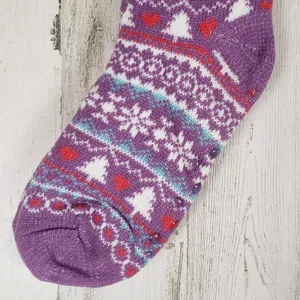 NWT Mari Clare Sherpa Lined Knit Winter Holiday Design No-Slip Slipper Socks thumbnail 2