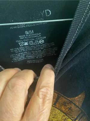 Pink Floyd Black Long-Sleeve Tee with Golden Sun Graphic S/M SEE PICS has spots thumbnail 4