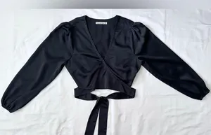 Abercrombie & Fitch Cropped Satin Long Sleeve Wrap Top - Black - M thumbnail 6