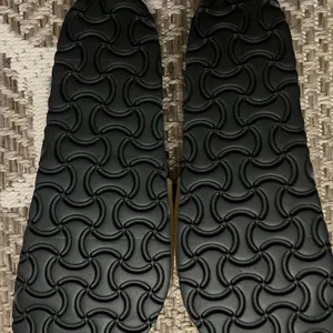 Moosfield Leather slip on sandal Sz 38/ US 7.5 thumbnail 4