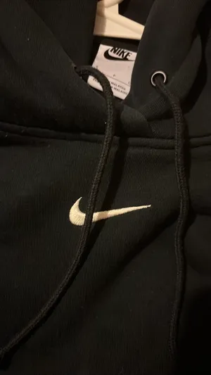 Nike Pullover Hoodie thumbnail 4
