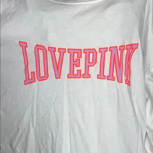 PINK Victoria's Secret White Garment size medium pink oversized top love PINK thumbnail 2