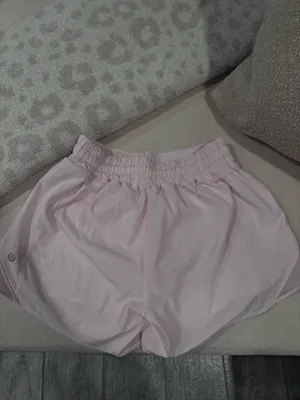 Pink milkshake lululemon hotty hot shorts thumbnail 2