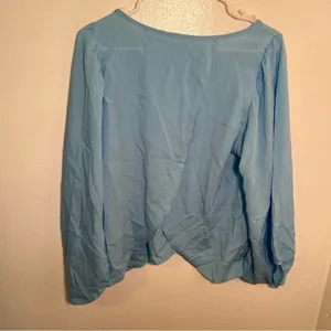 Coco Love Women's Size Large‎ Long Sleeve Blouse Light Blue Wrap Back Round Neck thumbnail 8