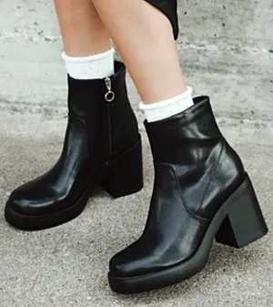 Dirty Laundry Black Faux Leather Edgy Grunge Groovy Chunky Platform Ankle Boots thumbnail 1