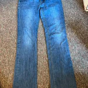 ‎DL1961 jeans 28 thumbnail 2