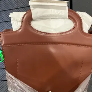 Madewell toggle crossbody bag in cherry wood leather thumbnail 6