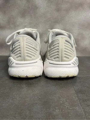 Brooks Adrenaline GTS 22 Women’s Oyster Grey/White Sneakers 1203531B134 Sz 7.5B thumbnail 6