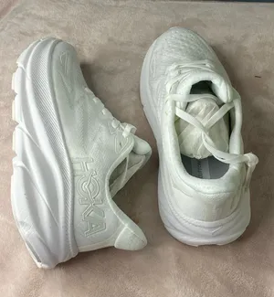 Hoka One One Clifton 9 Sneakers Women Shoes Size 6 thumbnail 1
