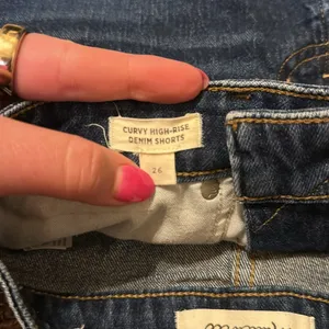 Madewell Curve High-Rise Denim Shorts 26 thumbnail 6