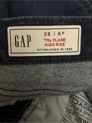 GAP 70's High Rise Flare Jeans in Dark Wash 28 thumbnail 12