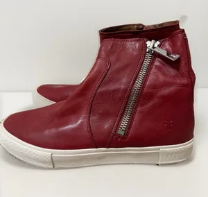 FRYE Gia Lug Zip Leather Bootie Sneaker Red Clay 9.5 thumbnail 1