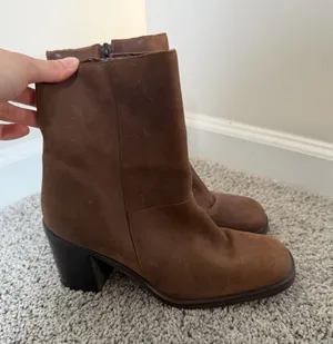 Women's Brown Genuine Leather JUDITH Ankle Booties Size 8 M thumbnail 1