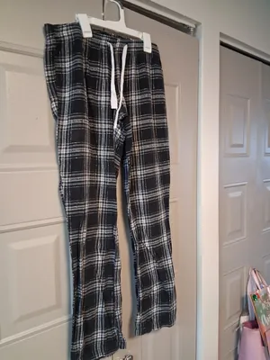 Old Navy plaid flannel pjs' pajamas pants in black, white and gray size small. thumbnail 4