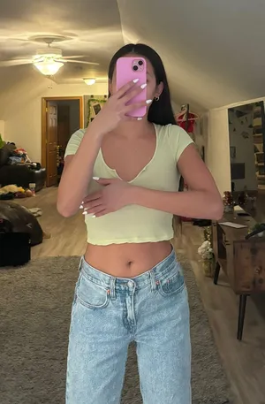 Me to We Sheer Green Top Size XS thumbnail 1