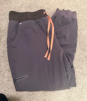 FIGS Scrub Pants thumbnail 1