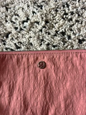 Lululemon Wallet thumbnail 2